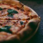 البيتزا الإيطالية – عمل البيتزا على الطريقة الإيطالية – بيتزا مارجريتا