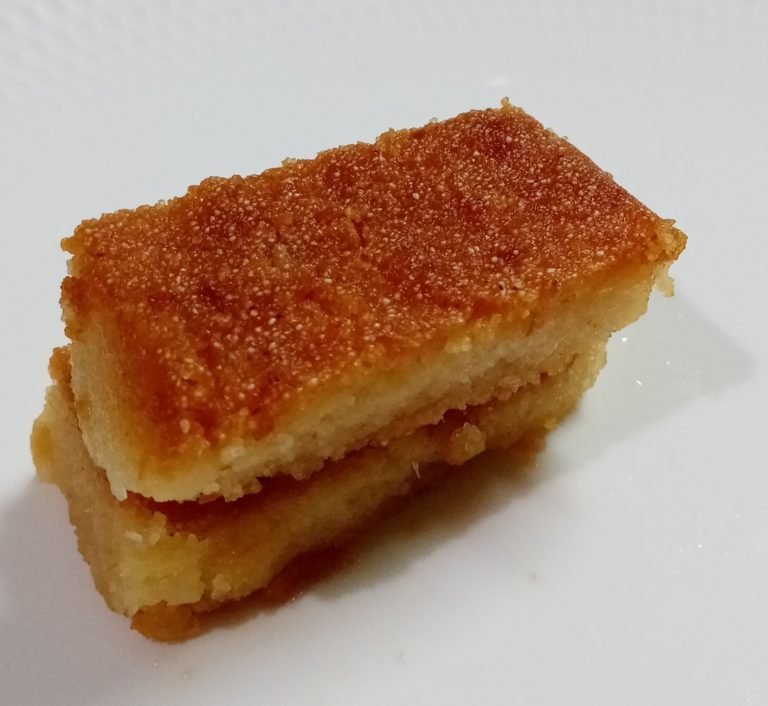 طريقة عمل بسبوسة بالزبادي