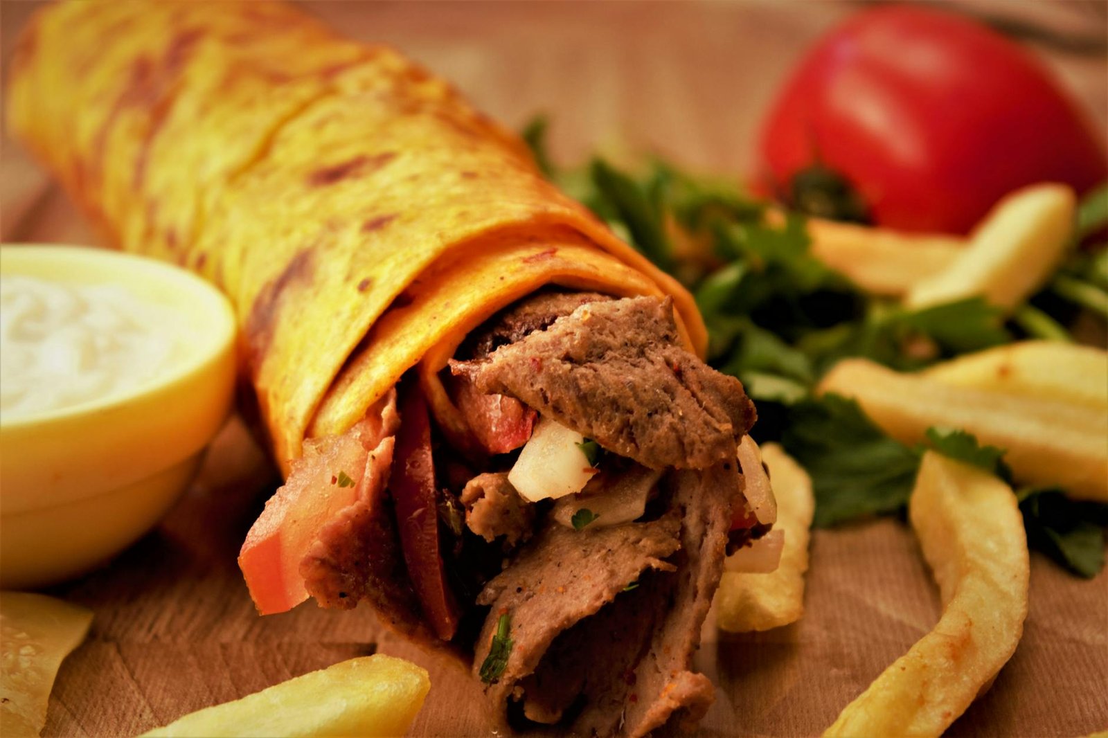 Read more about the article شاورما لحم – مزيج من النكهات واللذة