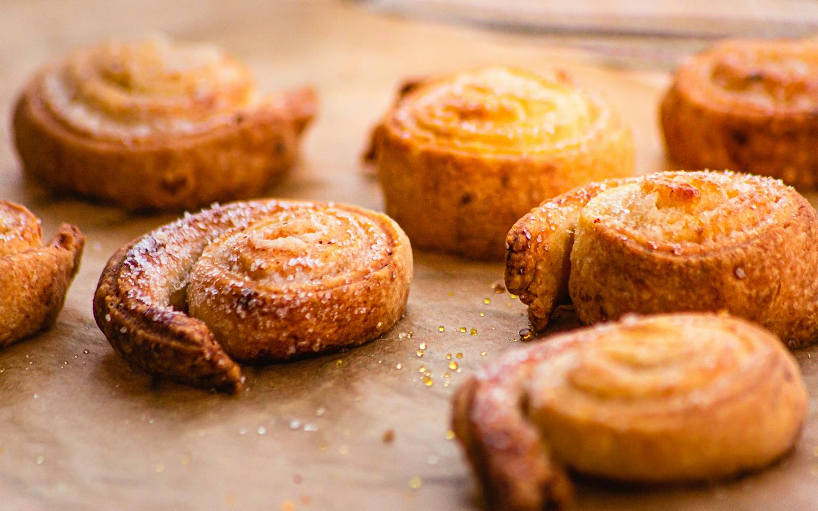 You are currently viewing طريقة عمل سينابون بالقرفة